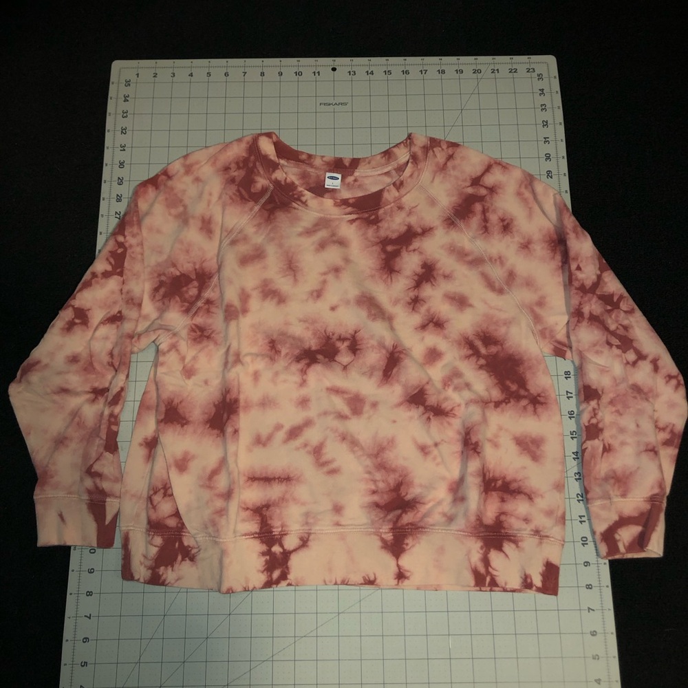 Old Navy. Crew Neck Sweatshirt. Size Large. Tie Dye Pink/Red/Cream Multi Color.